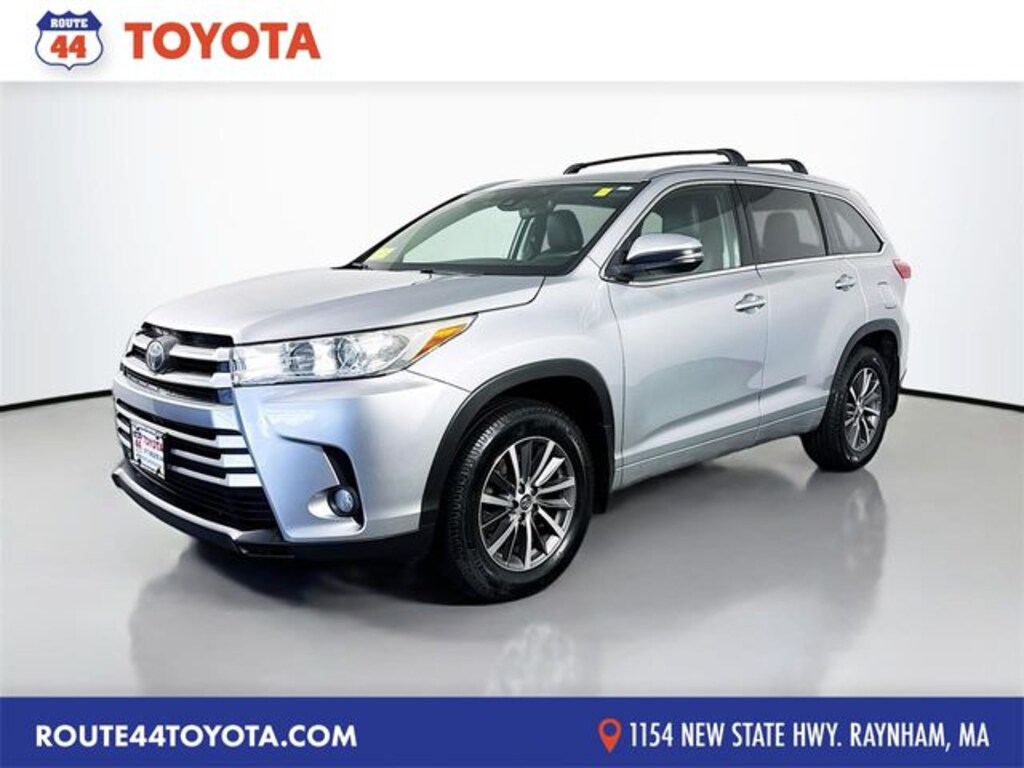 Used 2017 Toyota Highlander XLE V6 SUV