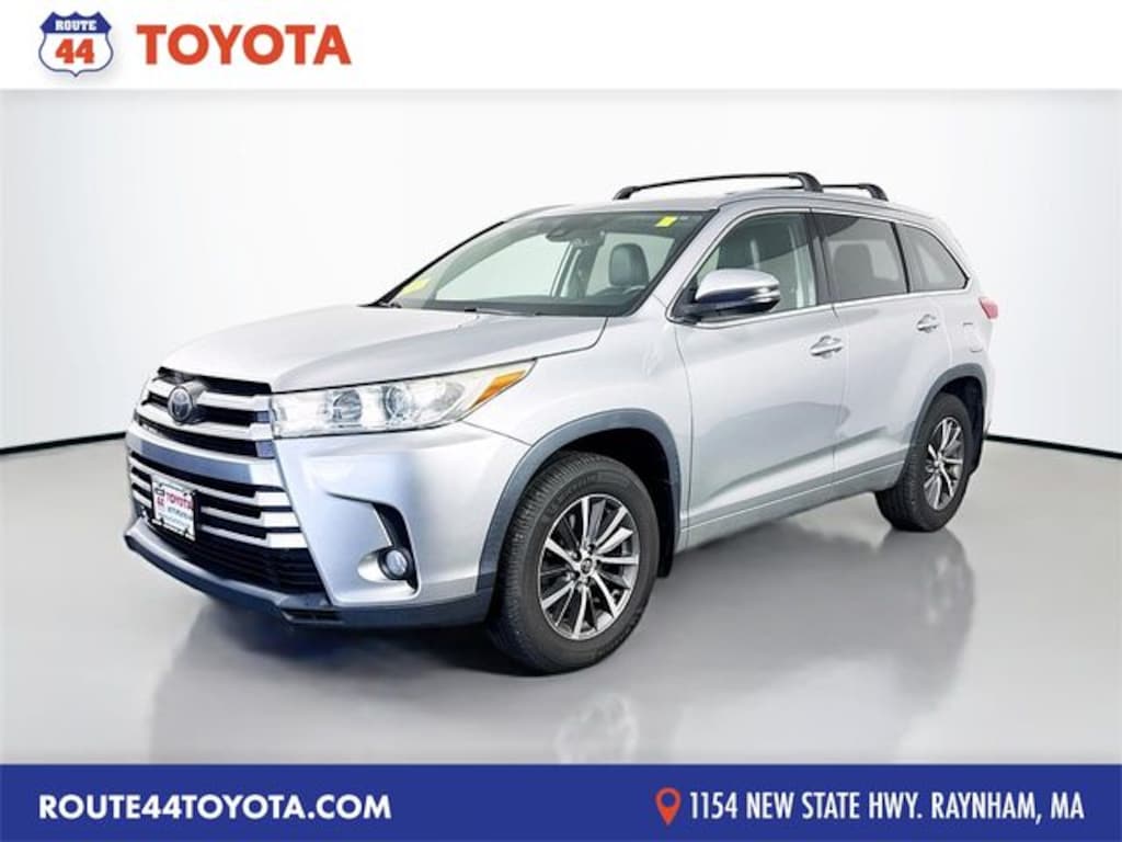 Used 2017 Toyota Highlander XLE V6 SUV