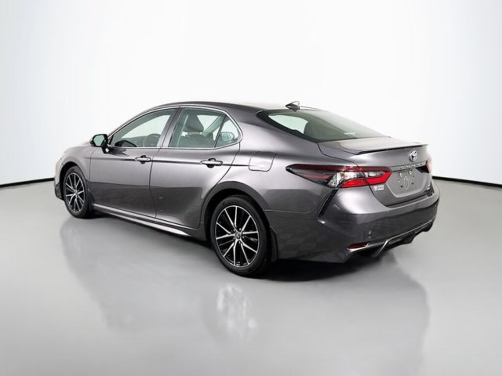 Used 2023 Toyota Camry SE Sedan