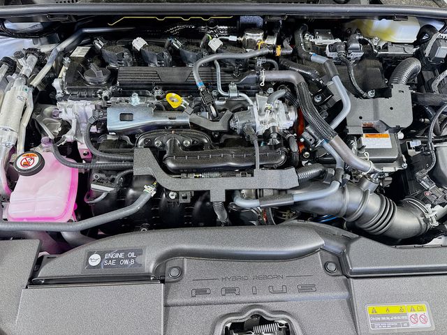 2026 Toyota Prius Plug-in Hybrid XSE - Photo 31