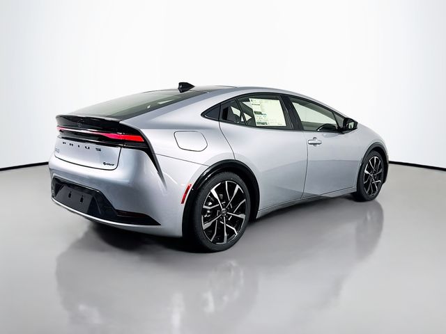 2026 Toyota Prius Plug-in Hybrid XSE - Photo 8