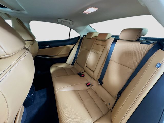 2018 Lexus IS 300 - Photo 27