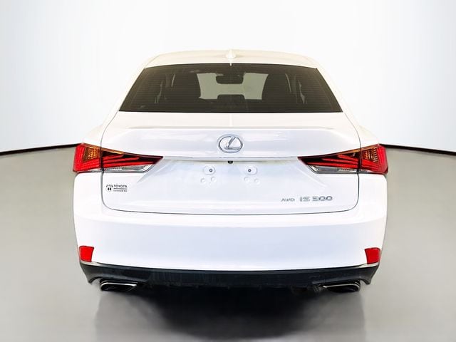 2018 Lexus IS 300 - Photo 7