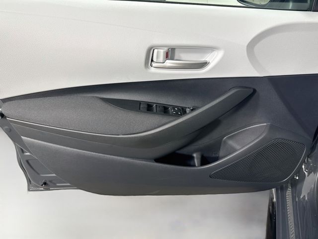 2026 Toyota Corolla SE - Photo 12