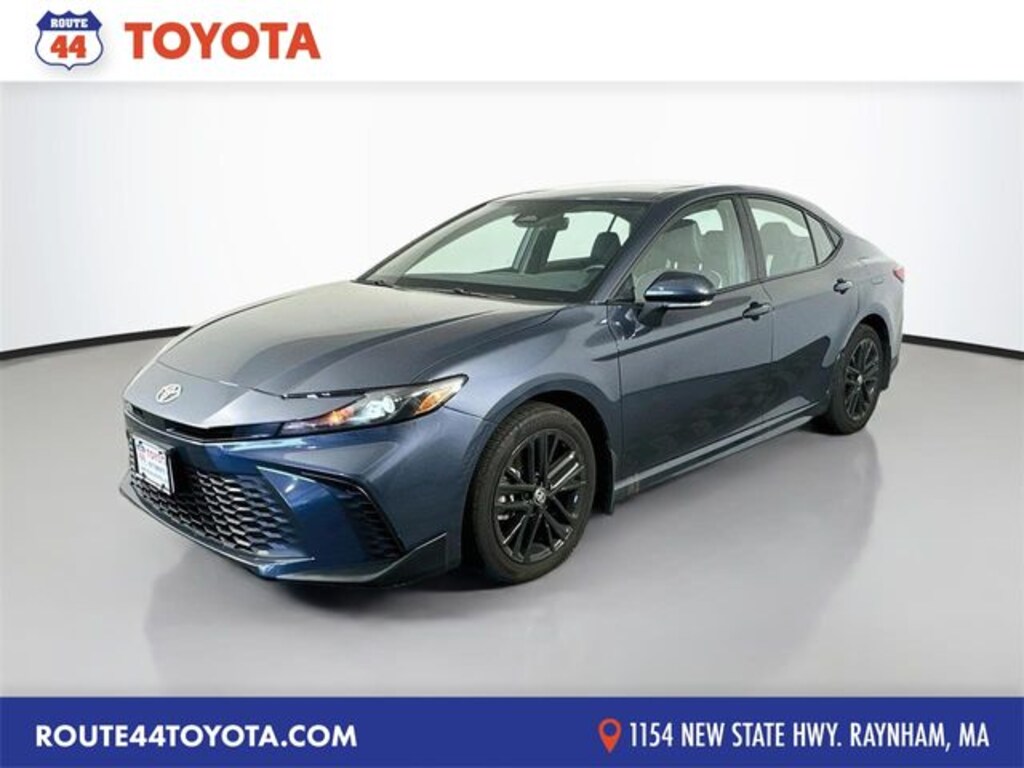 Used 2026 Toyota Camry SE Sedan