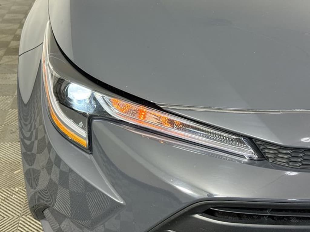 Certified 2025 Toyota Corolla LE Sedan