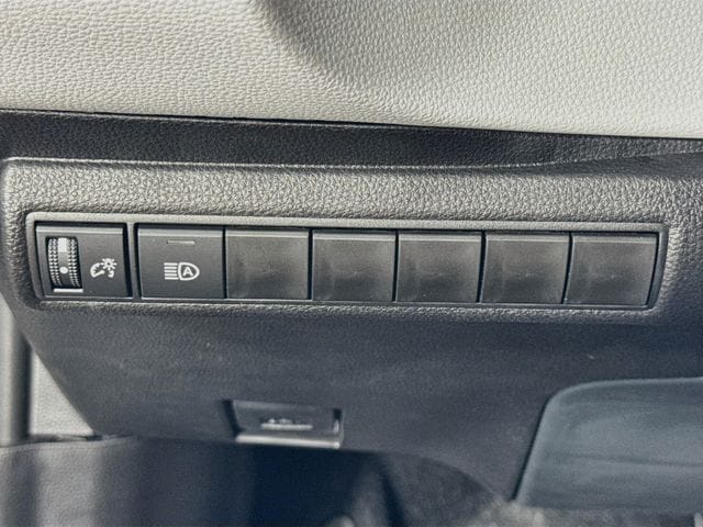 2026 Toyota Corolla SE - Photo 19