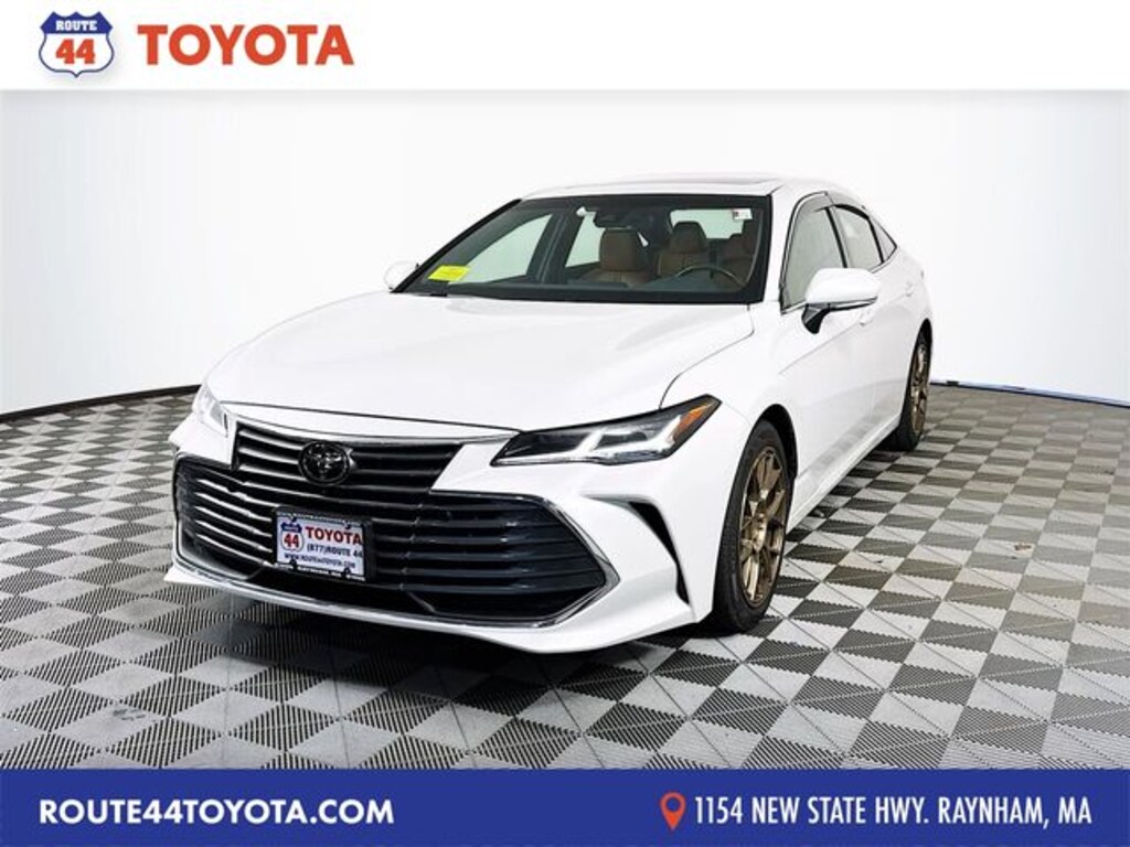 Used 2019 Toyota Avalon Limited Sedan