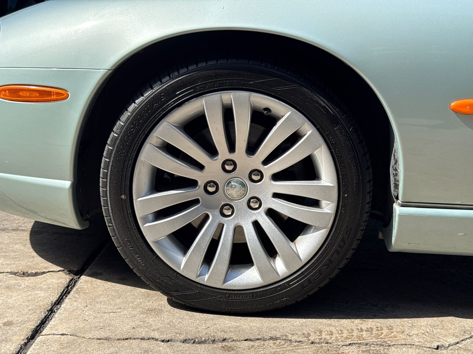 2006 Jaguar XK 8 Convertible photo 3