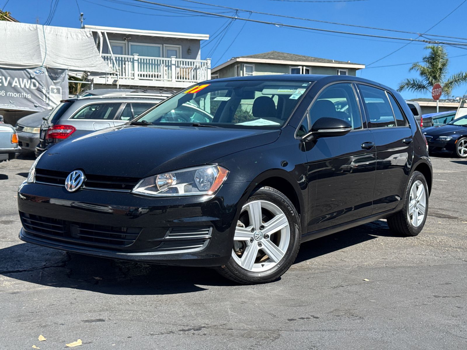 2017 Volkswagen Golf TSI SE photo 2