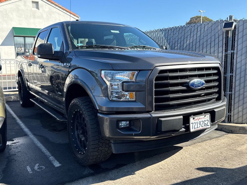 Used 2017 Ford F-150 XLT Truck