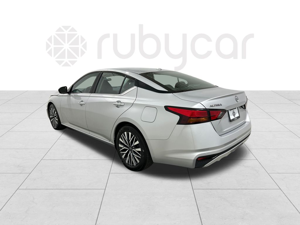 2024 Nissan Altima 2.5 SV photo 3