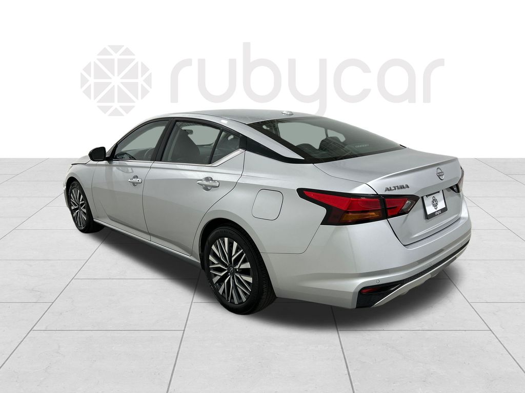 2024 Nissan Altima 2.5 SV photo 3