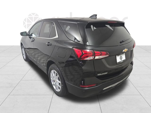 2024 Chevrolet Equinox LT photo 3