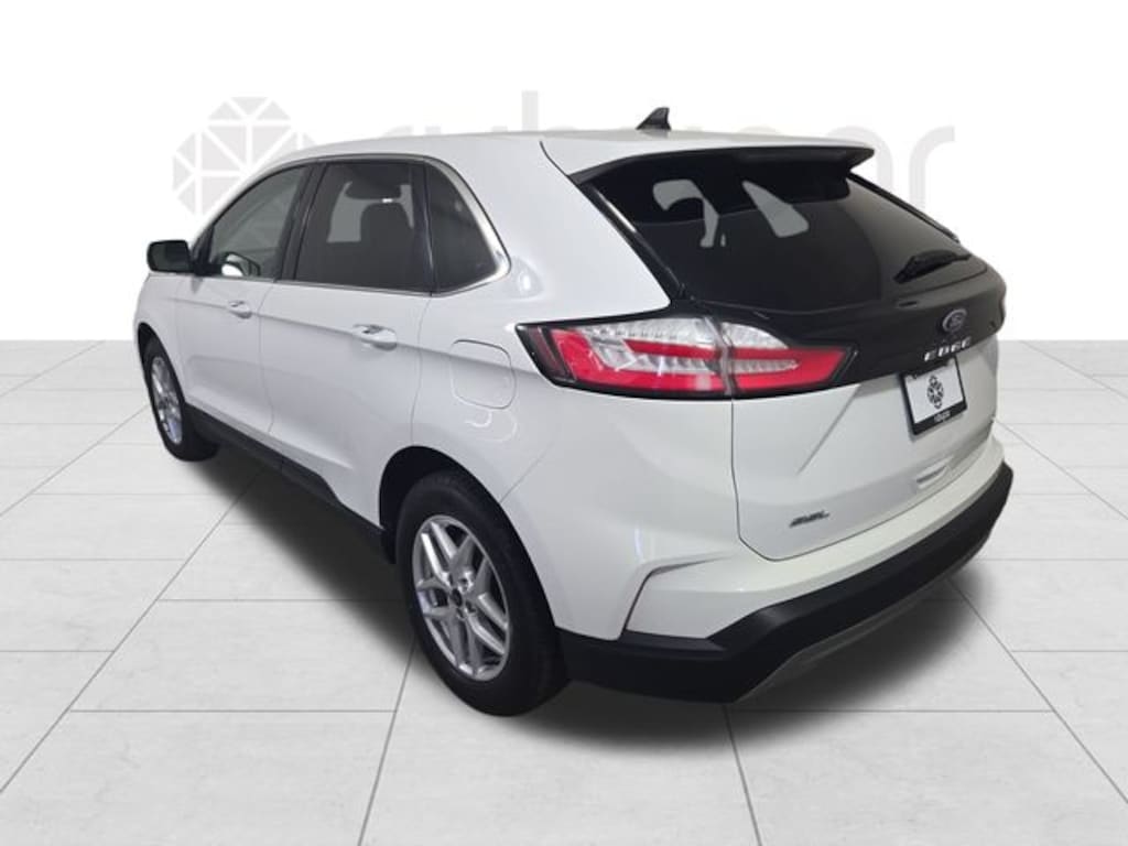 Used 2024 Ford Edge SEL SUV