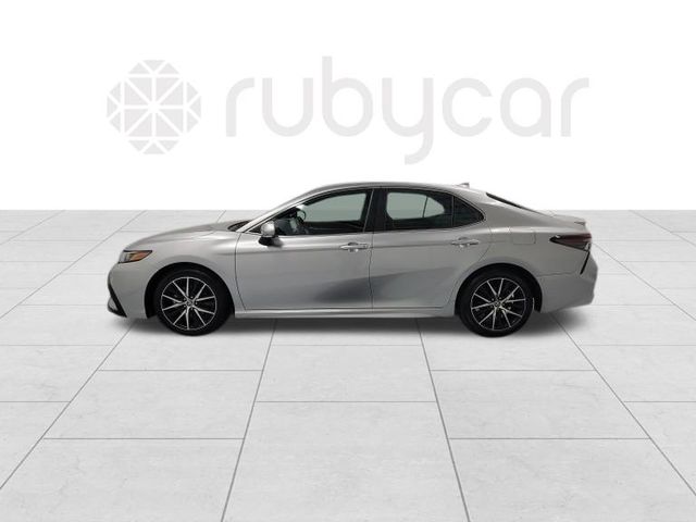 2023 Toyota Camry SE photo 2