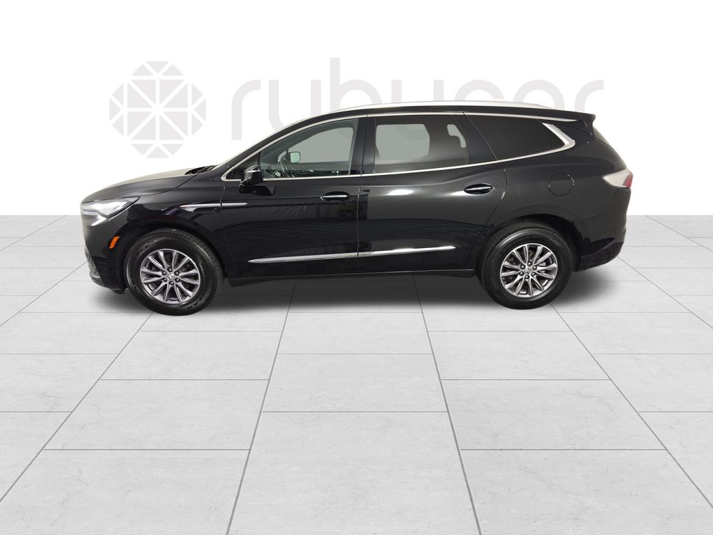 2024 Buick Enclave Premium photo 2