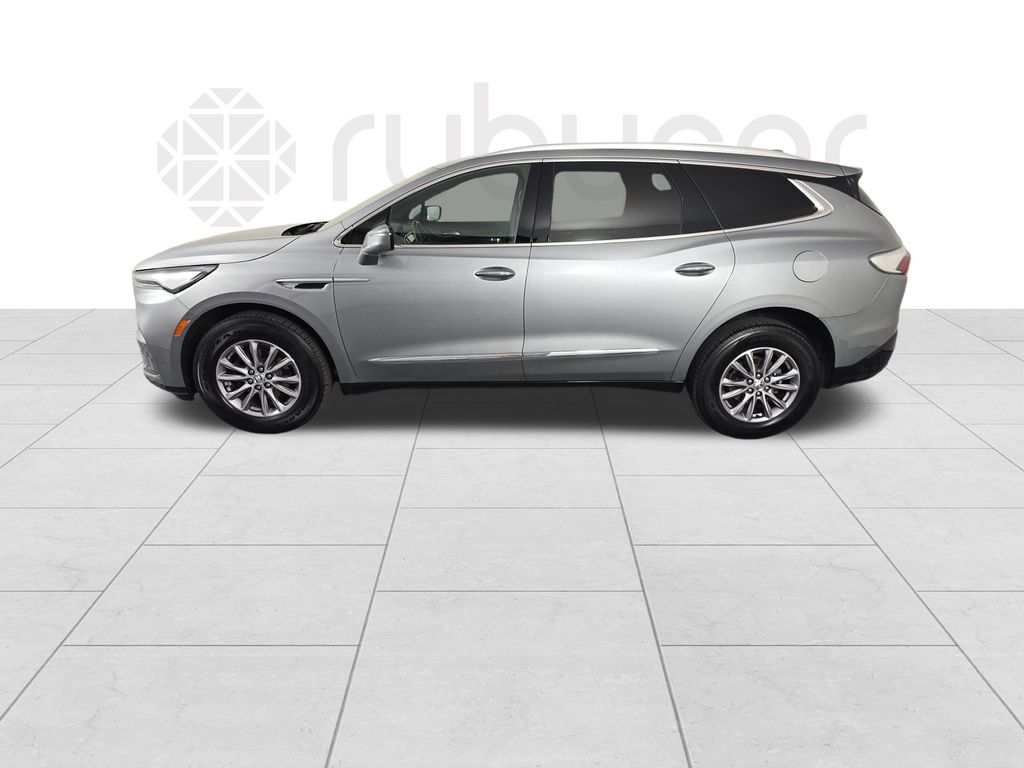 2024 Buick Enclave Premium photo 2