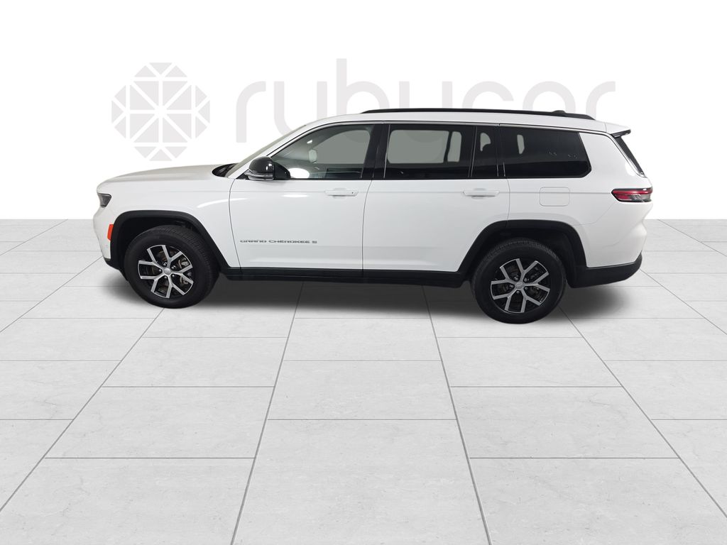 2024 Jeep Grand Cherokee Limited photo 2