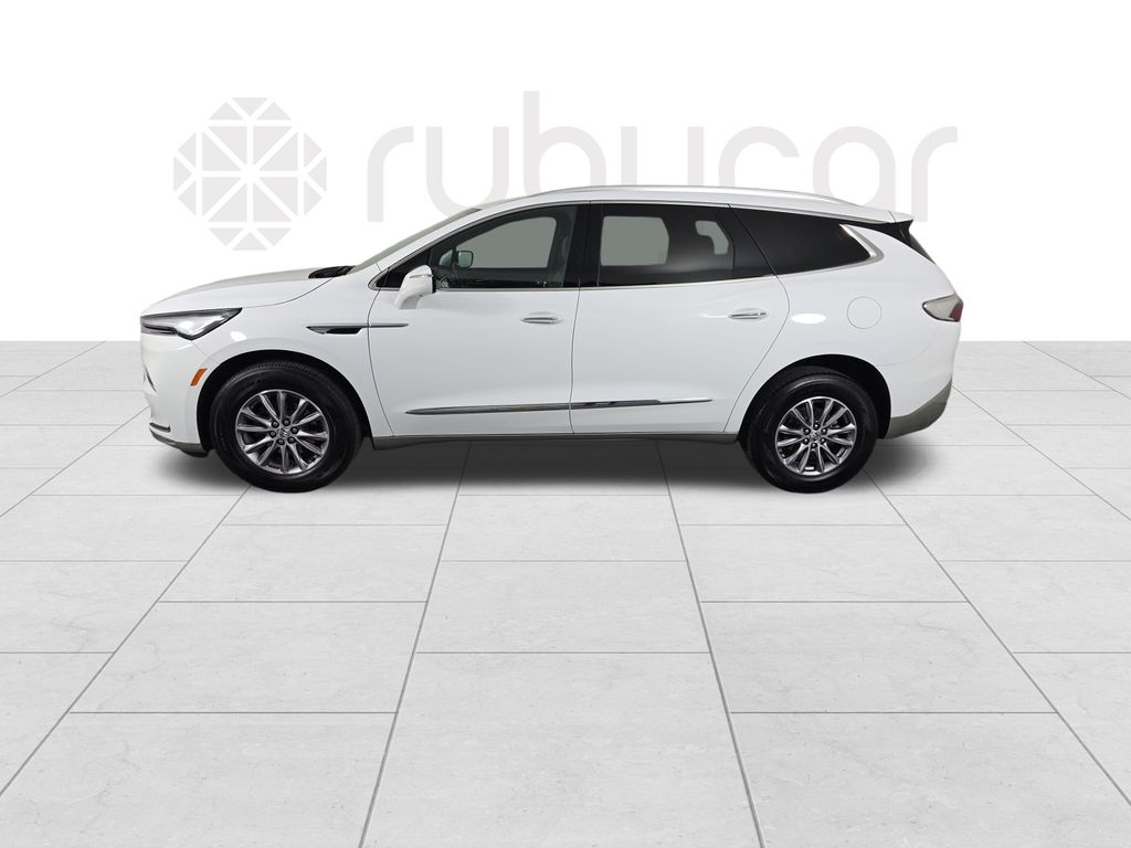 2024 Buick Enclave Premium photo 2