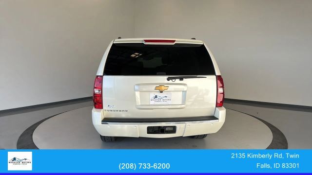 2014 Chevrolet Suburban LTZ - Photo 7