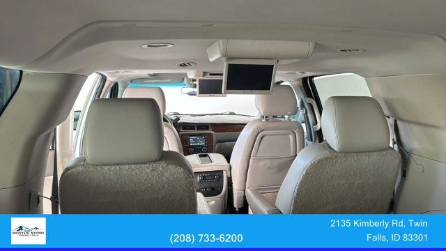 2014 Chevrolet Suburban LTZ - Photo 32