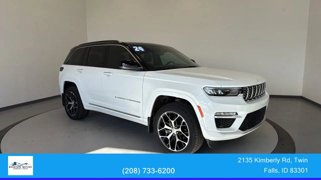 2024 Jeep Grand Cherokee Summit Reserve's photo