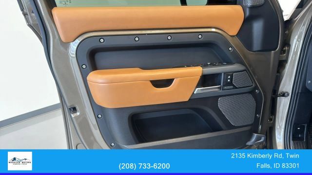 2020 Land Rover Defender X - Photo 22