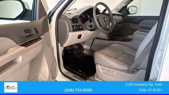 2014 Chevrolet Suburban LTZ - Photo 15