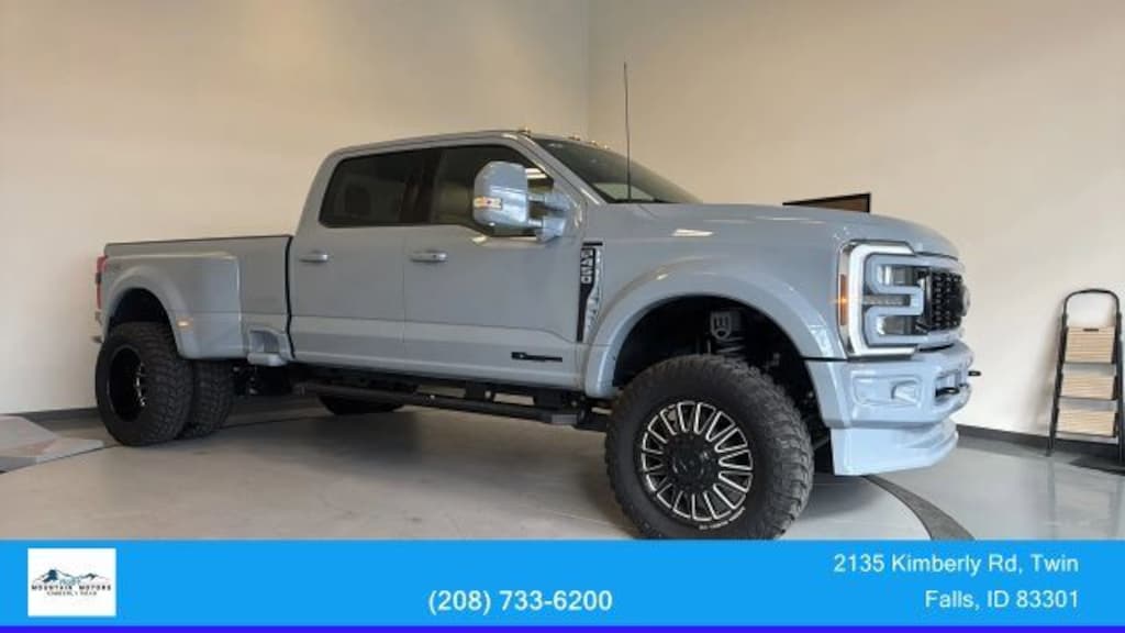 Used 2025 Ford F-450SD Lariat Truck