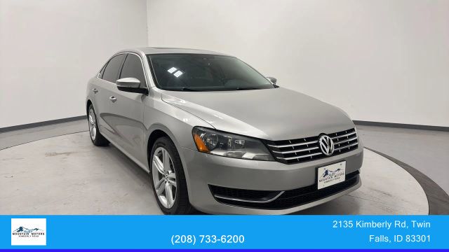 2014 Volkswagen Passat SE's photo
