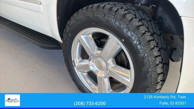 2014 Chevrolet Suburban LTZ - Photo 12