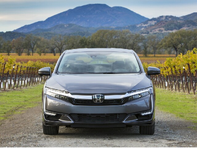 2018_Honda_Clarity_Plug_In_Hybrid_Rudolph_Honda_El_Paso_Texas_2.jpg
