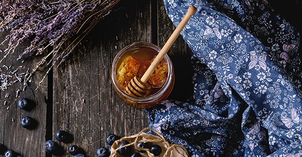 Looking_for_All_Natural_Allergy_Relief_Try_El_Paso-s_Local_Honey-2.jpg