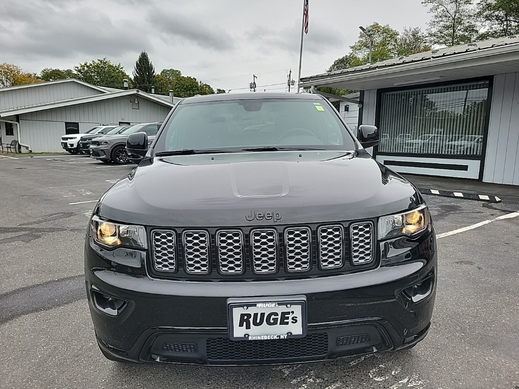 Used 2018 Jeep Grand Cherokee Altitude with VIN 1C4RJFAG1JC388942 for sale in Rhinebeck, NY