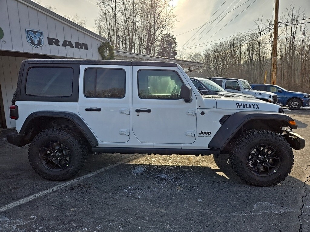 2025 Jeep Wrangler Unlimited Willys photo 3
