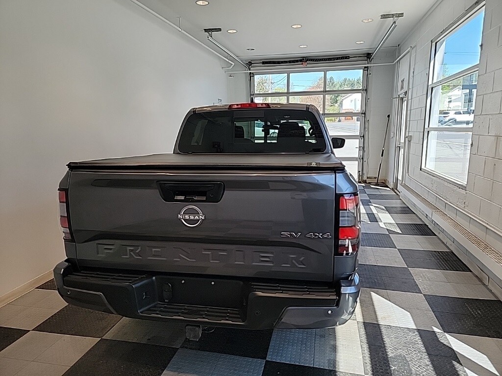 2023 Nissan Frontier SV photo 4
