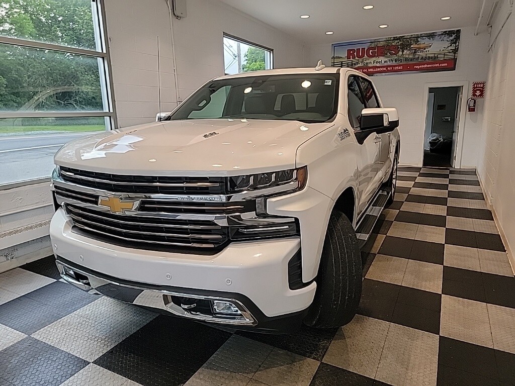 2020 Chevrolet Silverado 1500 High Country photo 2