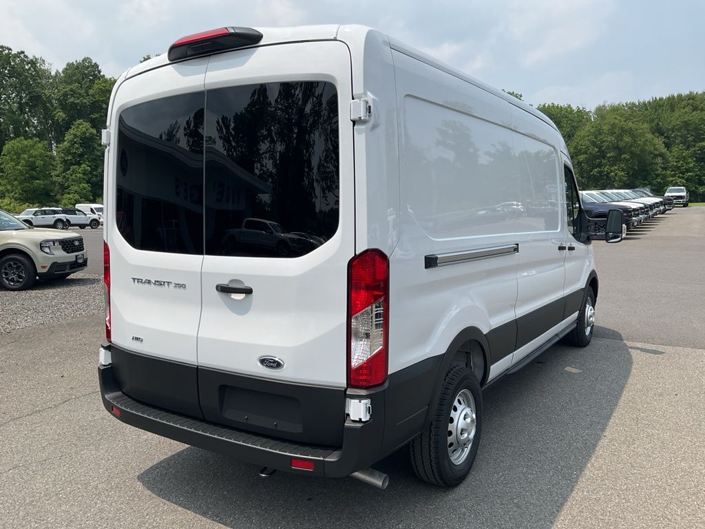 2025 Ford Transit Cargo Van photo 3