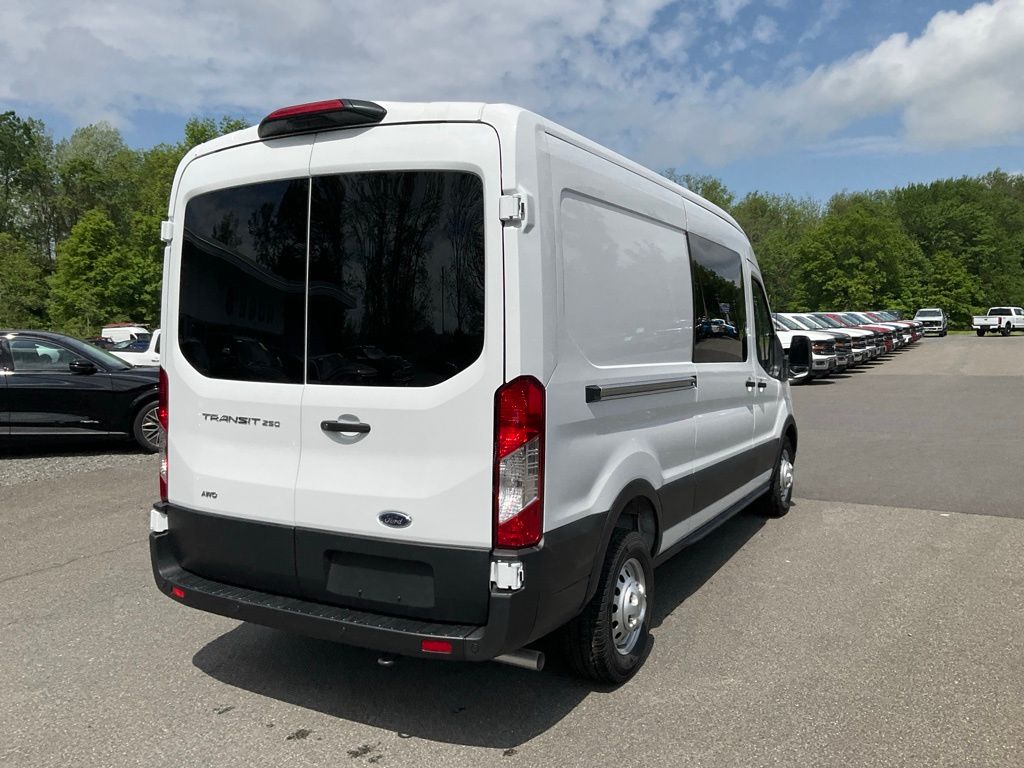 2025 Ford Transit Cargo Van photo 3