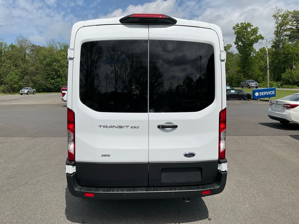 2025 Ford Transit Cargo Van photo 4