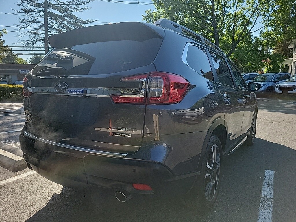 2024 Subaru Ascent Touring photo 3