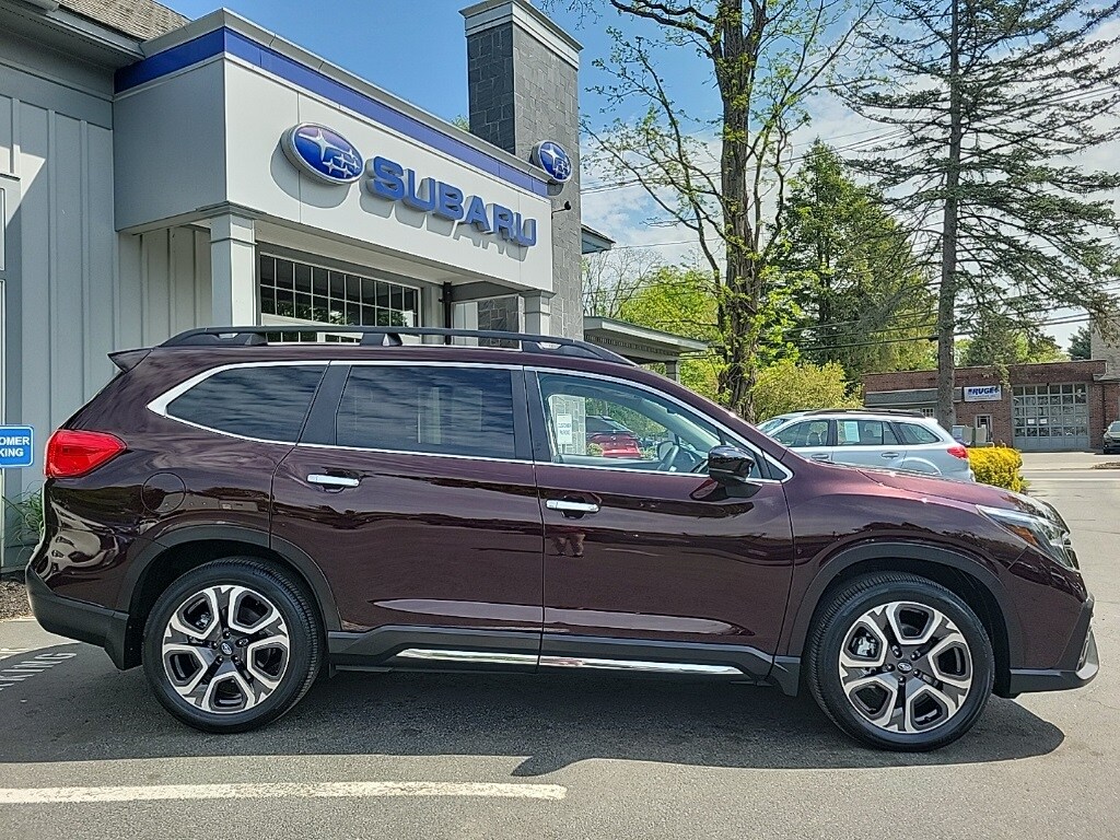 2024 Subaru Ascent Touring photo 2