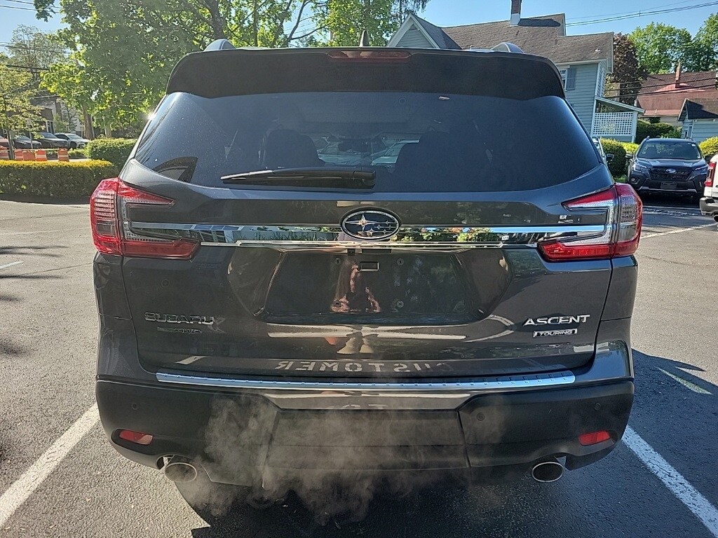 2024 Subaru Ascent Touring photo 4