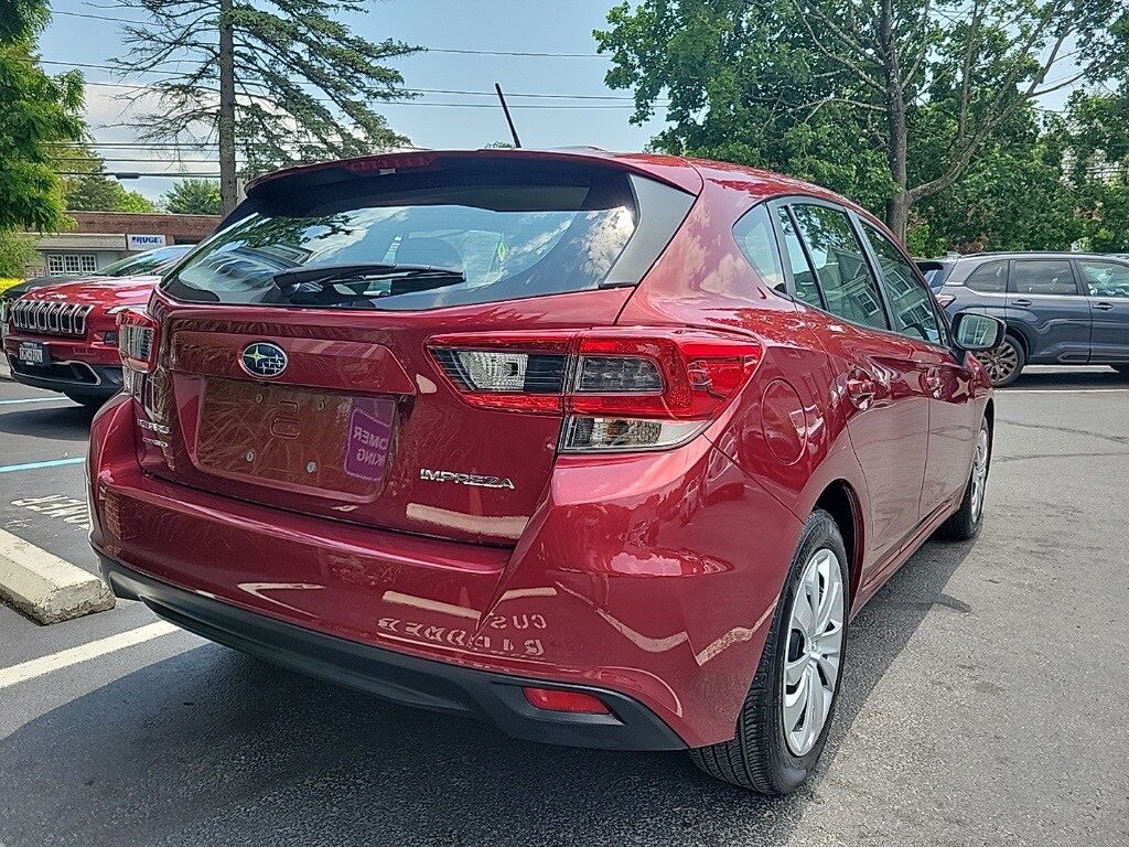 2023 Subaru Impreza Base photo 3