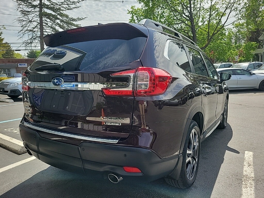 2024 Subaru Ascent Touring photo 3