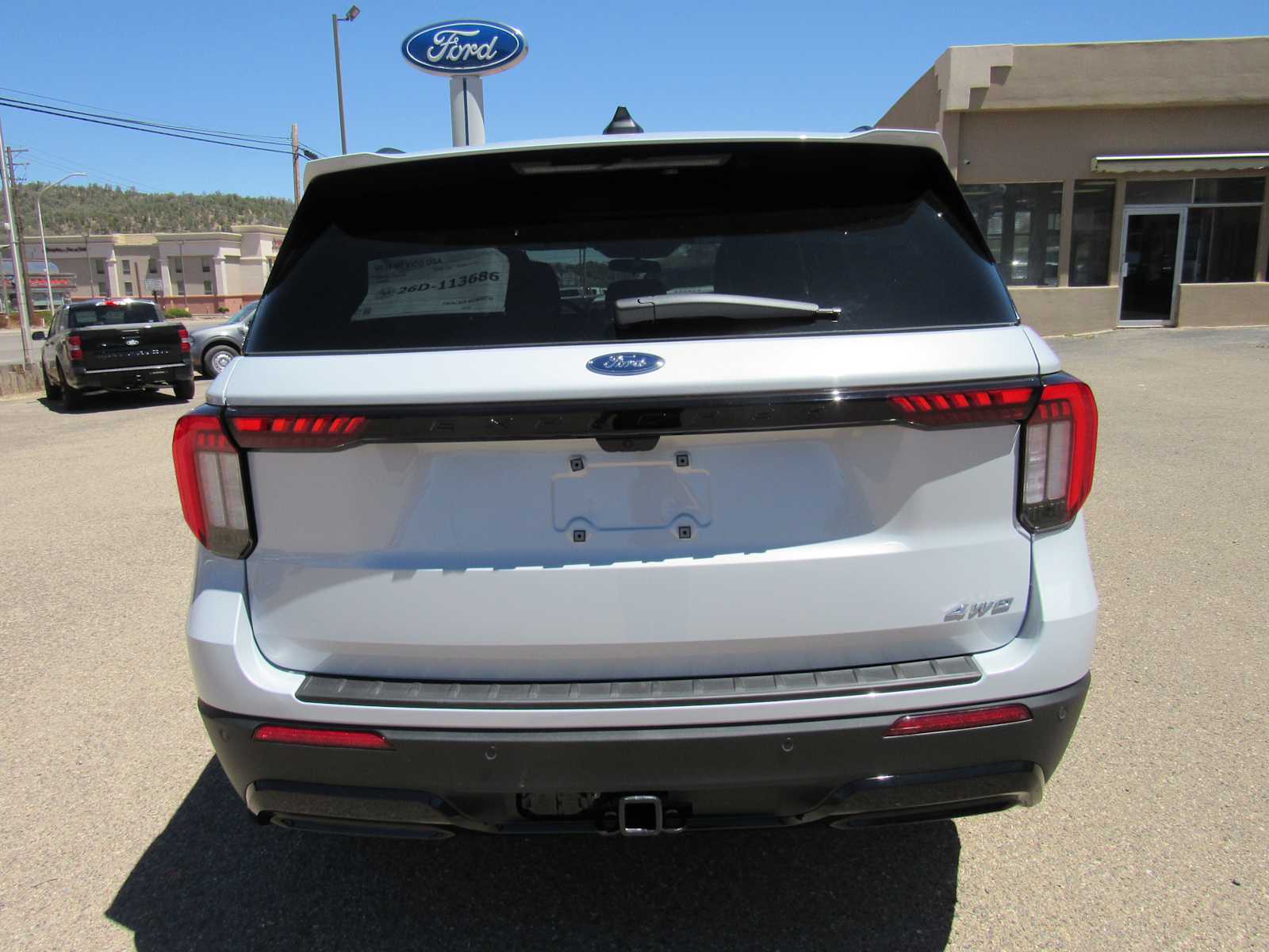 2026 Ford Explorer ST-Line - Photo 8