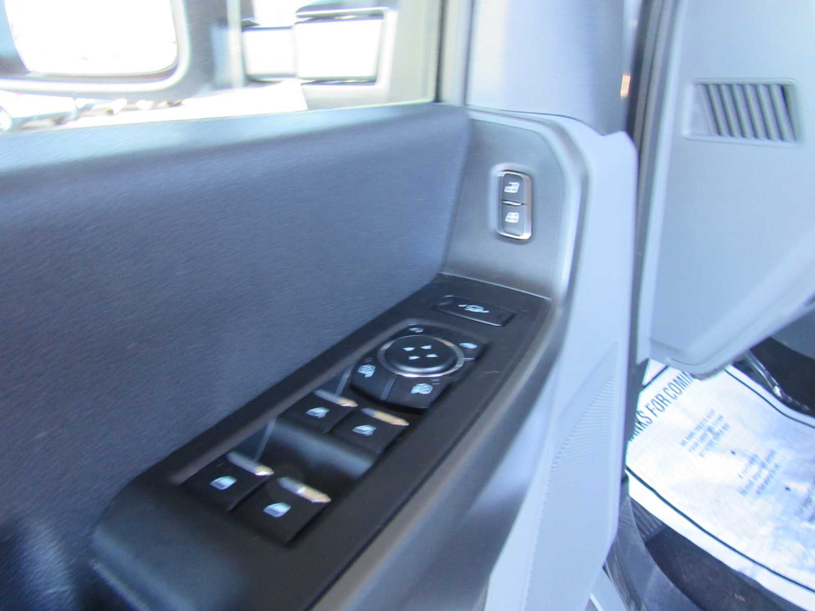 2026 Ford F-350 Super Duty XLT - Photo 17