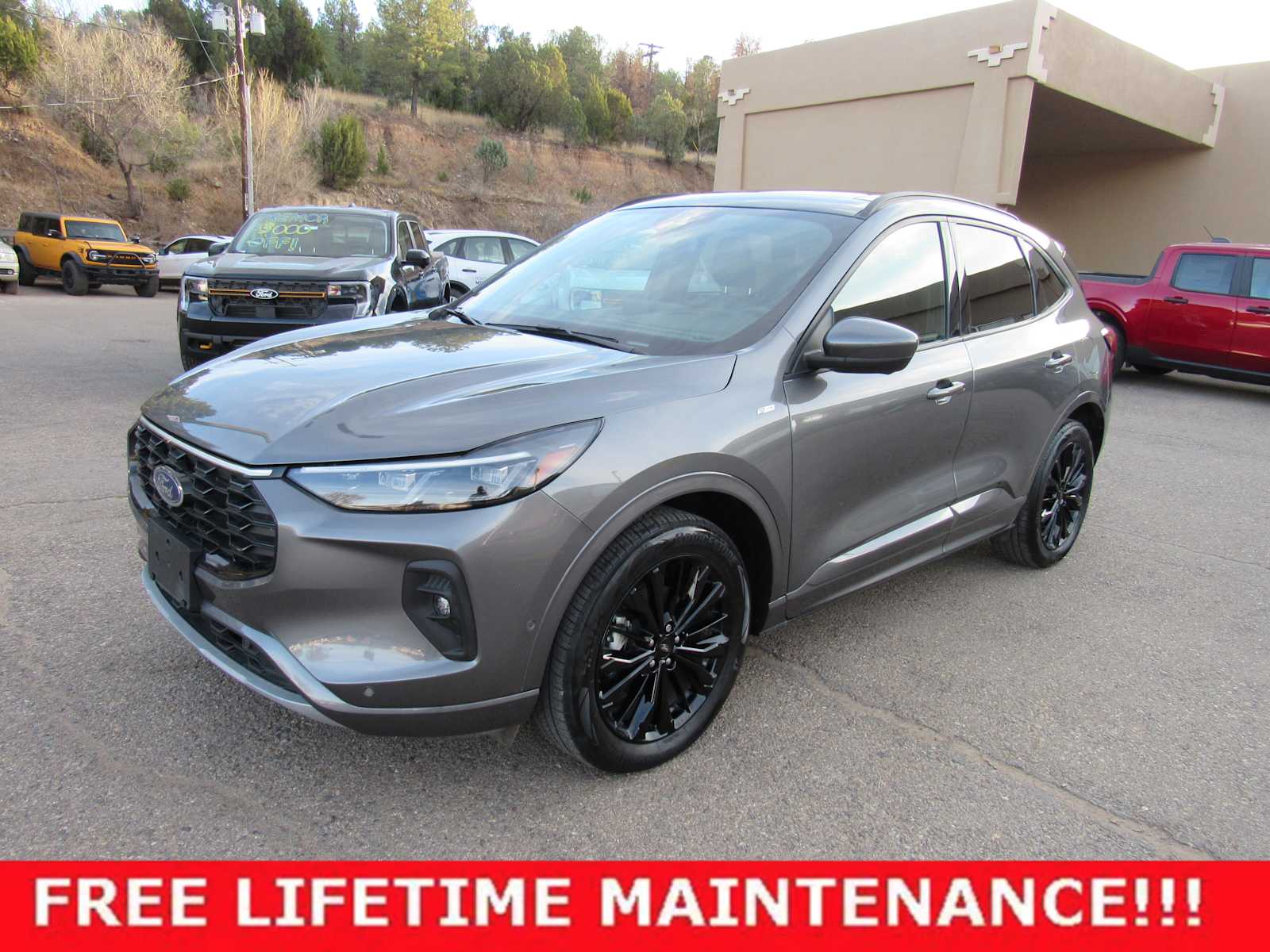 2024 Ford Escape ST-Line Elite's photo