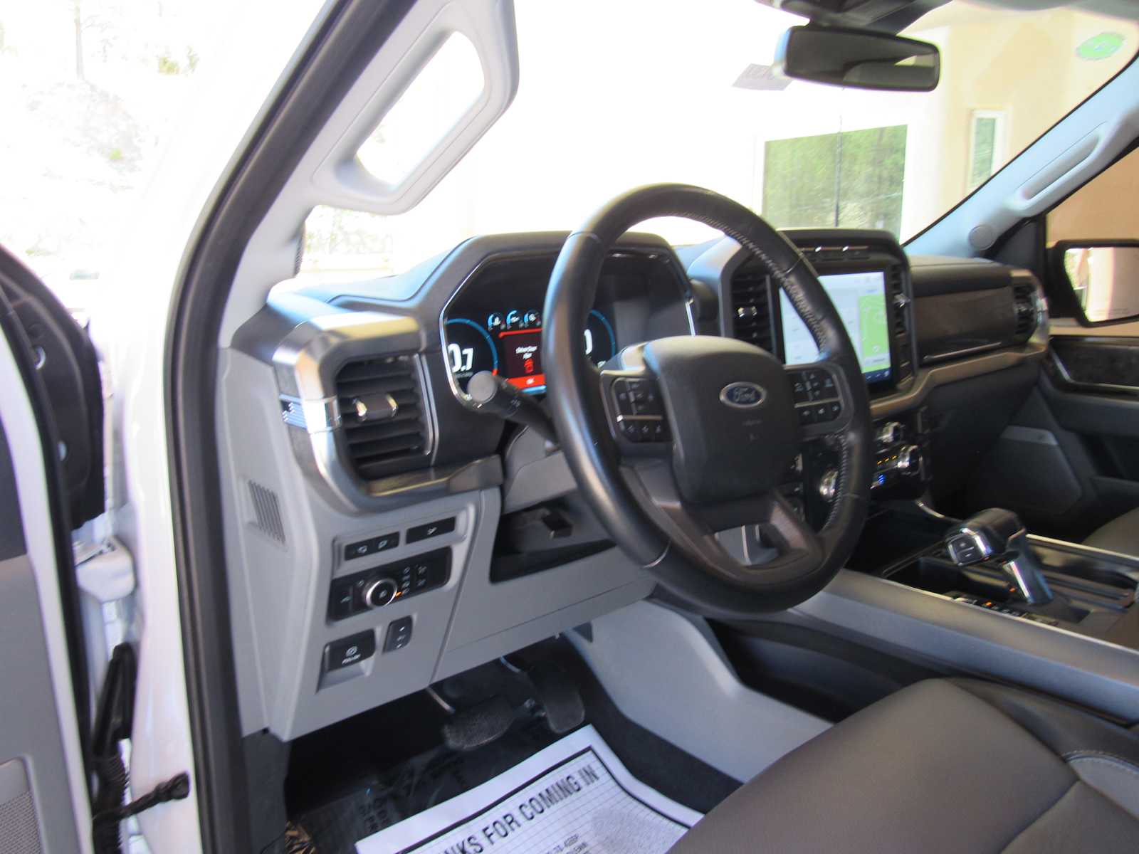 2023 Ford F-150 Lariat - Photo 18